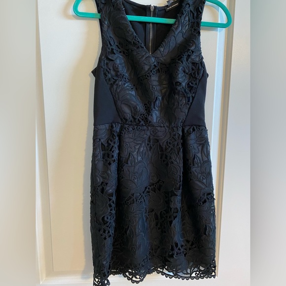 Club Monaco Dress. Black. Size 2. - Picture 5 of 5